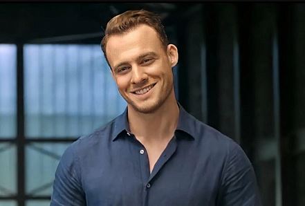 Oyuncu Kerem Bürsin kimdir, Kerem Bürsin'in hayatı, biyografisi, Kerem Bürsin kaç yaşında, Kerem Bürsin nereli, Kerem Bürsin boyu, kilosu kaç?