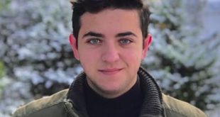 Berat Efe Parlar kimdir, nereli, Berat Efe Parlar kaç yaşında, Berat Efe Parlar'ın hayatı ve biyografisi, Berat Efe Parlar rol aldığı dizi ve filmler