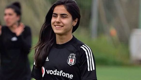 Berivan İçen kimdir, nereli, Berivan İçen kaç yaşında, Berivan İçen kariyeri ve oynadığı takımlar