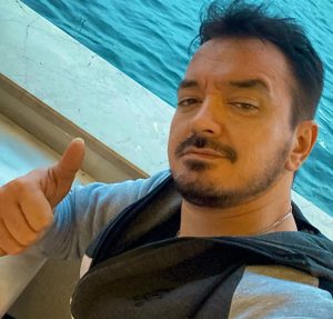 Orhan Ölmez kimdir, nereli, Orhan Ölmez kaç yaşında, Orhan Ölmez albümleri neler, Orhan Ölmez boyu, kilosu kaç?