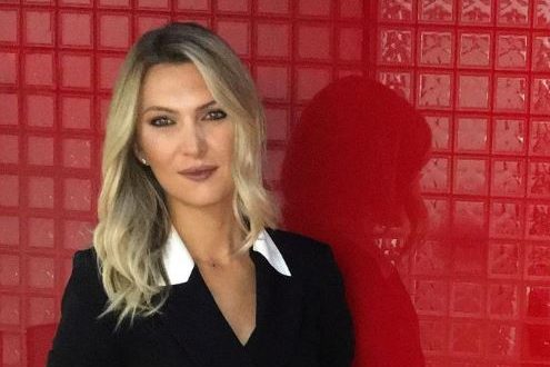 Özlem Karakullukçu kimdir, nereli, Özlem Karakullukçu kaç yaşında, Özlem Karakullukçu ne mezunu?