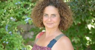 Esra Akkaya kimdir, Esra Akkaya nereli, Esra Akkaya'nın hayatı, biyografisi, Esra Akkaya kaç yaşında