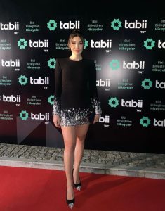 Tutku Topaç kimdir, Tutku Topaç nereli, Tutku Topaç'ın hayatı, biyografisi, Tutku Topaç kaç yaşında, Tutku Topaç boyu, kilosu kaç, Tutku Topaç rol aldığı dizi ve filmler neler?