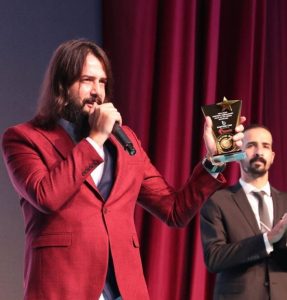 Oyuncu Cem Uçan kimdir, Cem Uçan'ın hayatı, biyografisi, Cem Uçan kaç yaşında, Cem Uçan nereli, Cem Uçan boyu, kilosu kaç, Cem Uçan evli mi, eşi kim, kaç çocuğu var?