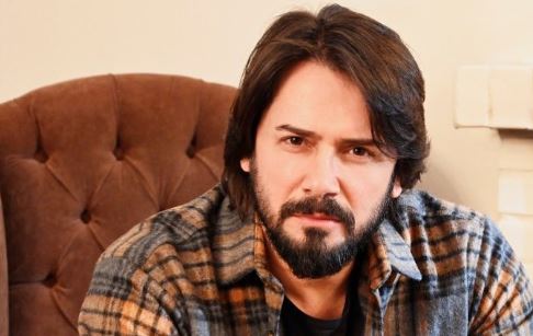 Oyuncu Cem Uçan kimdir, Cem Uçan'ın hayatı, biyografisi, Cem Uçan kaç yaşında, Cem Uçan nereli, Cem Uçan boyu, kilosu kaç, Cem Uçan evli mi, eşi kim, kaç çocuğu var?