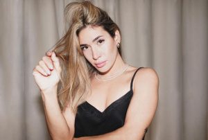 Berna Canbeldek kimdir, Berna Canbeldek'in hayatı, Berna Canbeldek kaç yaşında, Berna Canbeldek nereli, Berna Canbeldek boyu kilosu kaç, Berna Canbeldek evli mi?