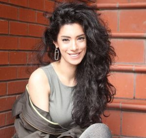 Hande Özen kimdir, Hande Özen'in hayatı, Hande Özen kaç yaşında, Hande Özen nereli, Hande Özen boyu kilosu kaç, Hande Özen rol aldığı dizi ve filmler neler?